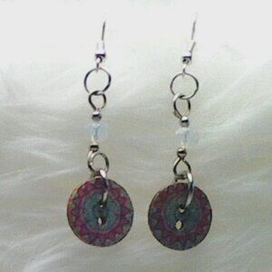 No. 1642 Pretty handmade earrings with half-inch diameter buttons